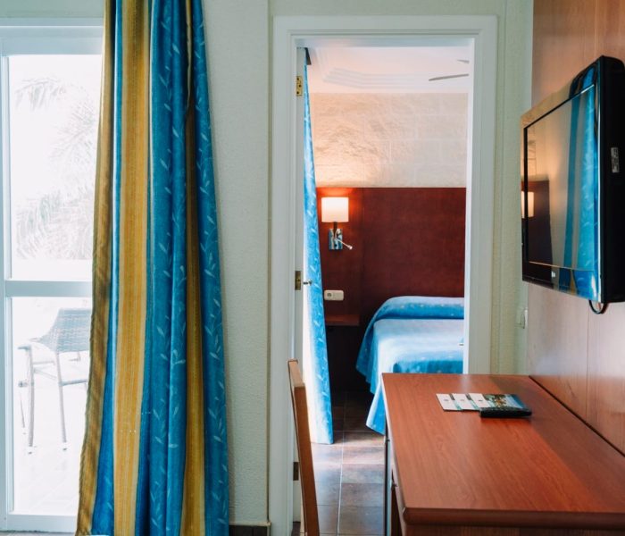 DOUBLE ROOM 4